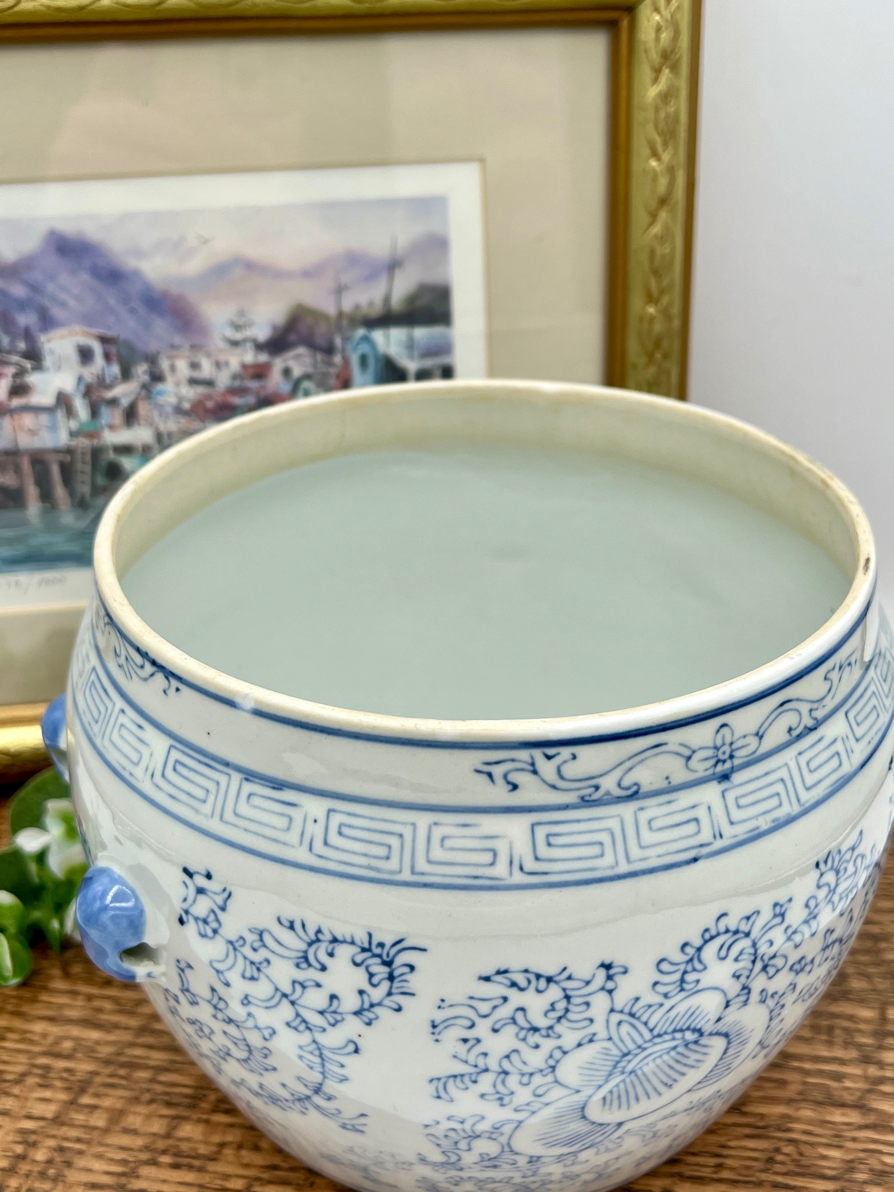 Antique Chinese Blue and White Chinoiserie Ginger Jar with Foo Dog Lid