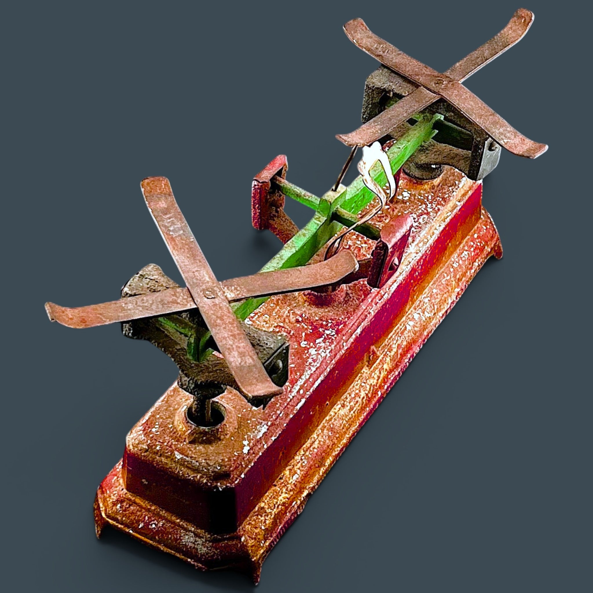 Antique French Roberval cast iron counter balance scale base featuring a distressed red and green paint patina. - Photo 1