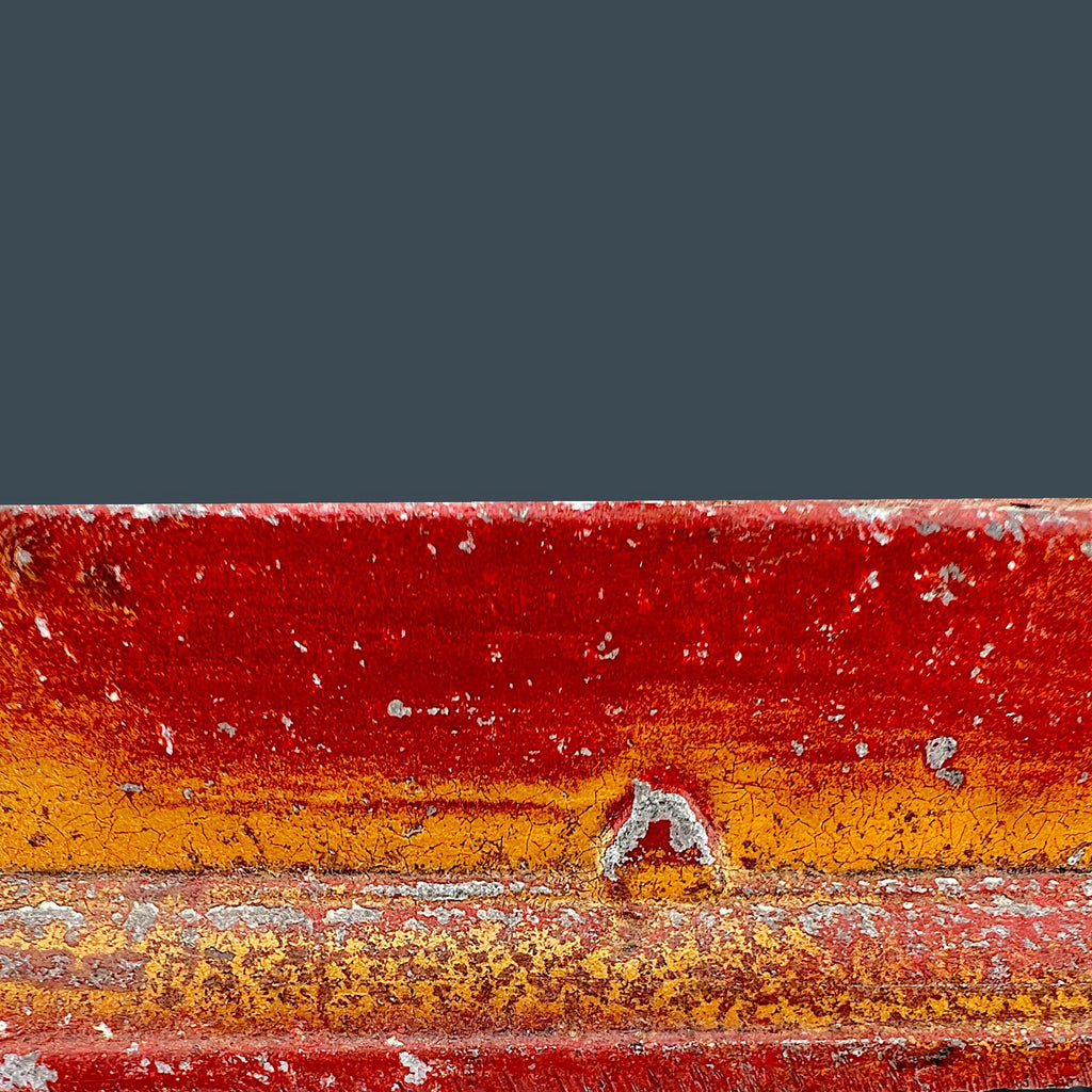 Antique French Roberval cast iron counter balance scale base featuring a distressed red and green paint patina. - Photo 6