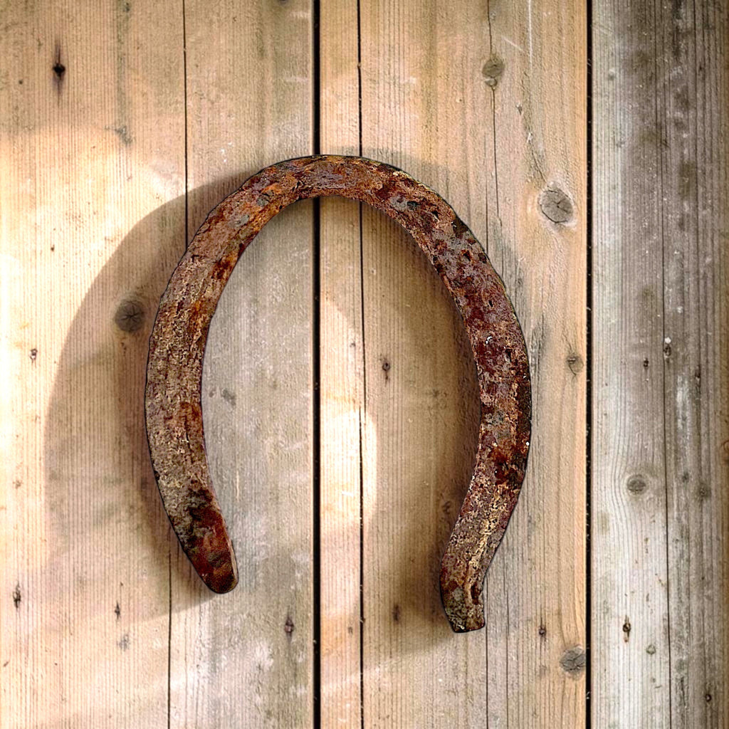 Antique authentic rusted iron horseshoe with heavy weathered patina and nail holes - Photo 1