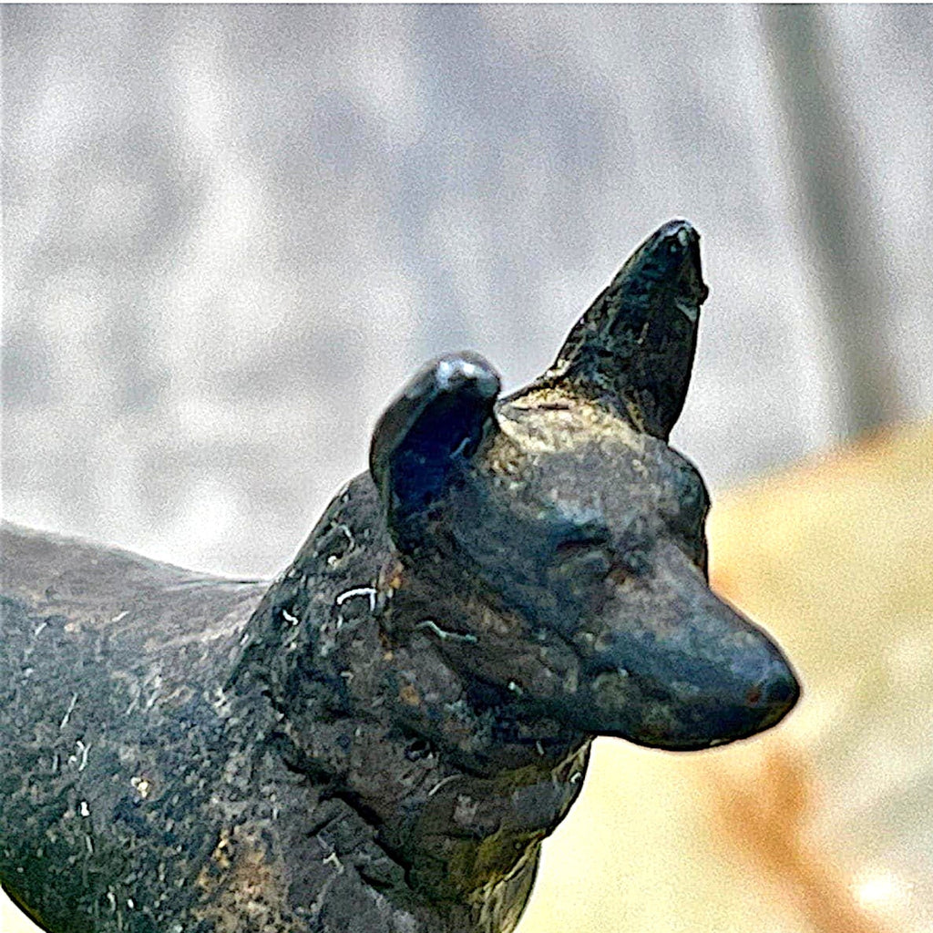 An Art Deco green onyx trinket dish featuring a detailed dark patinated metal figurine of a standing German Shepherd dog mounted on the corner of the polished translucent green stone base. - Photo 4