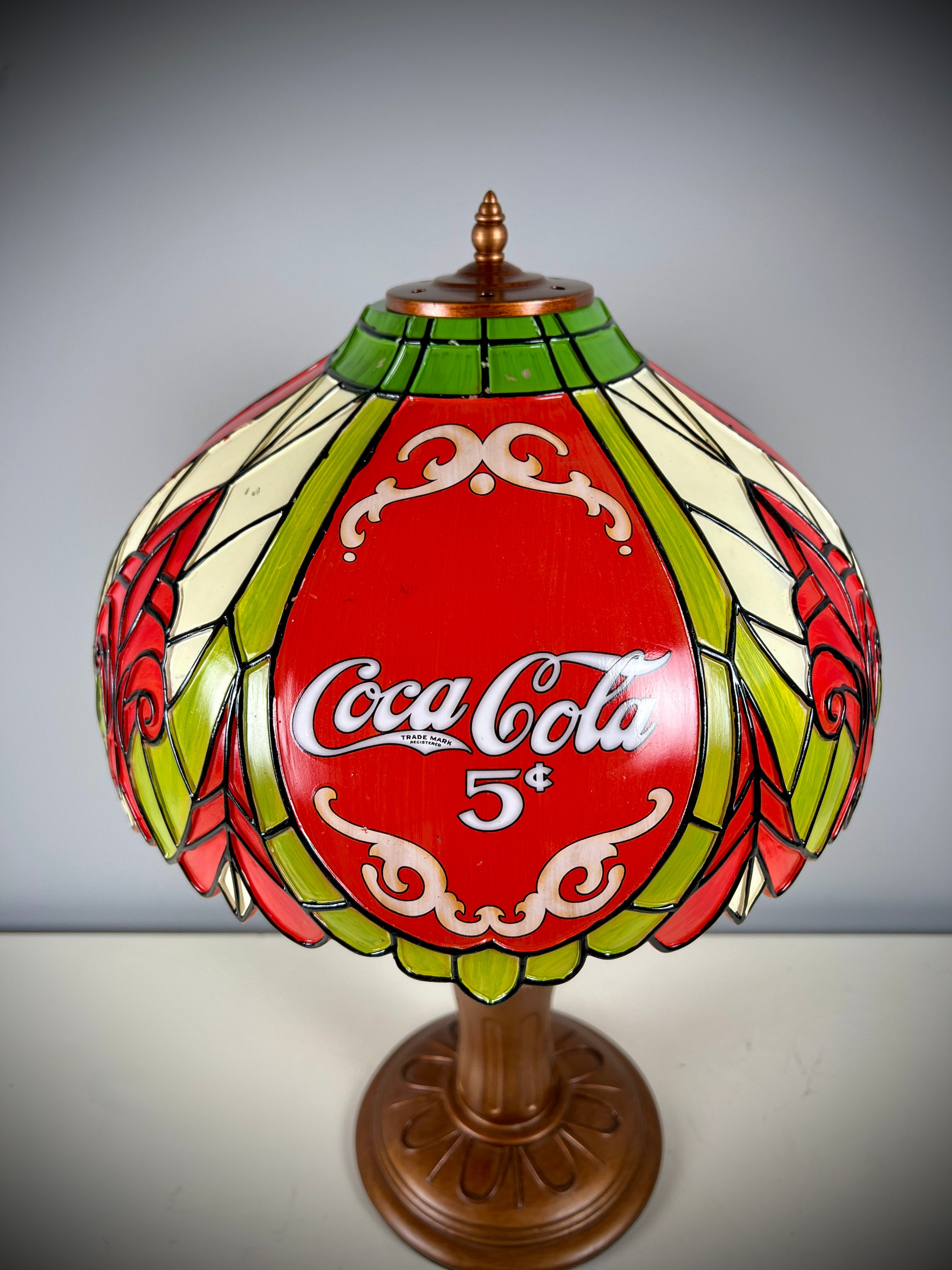 Bradford Exchange 2018 Limited Edition Coca-Cola Lamp