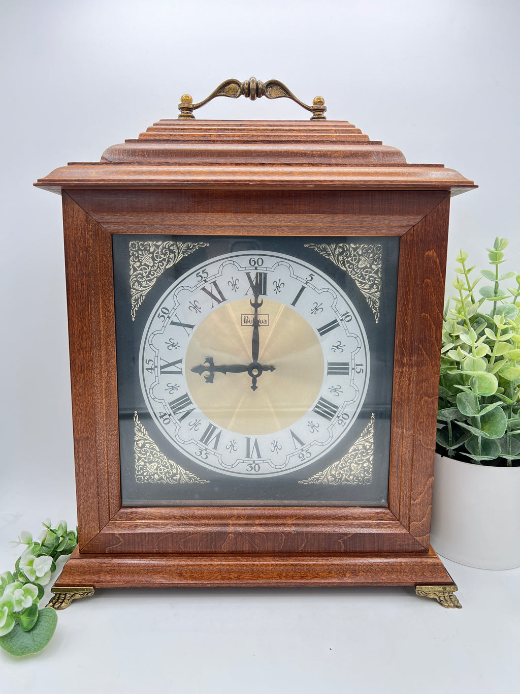 Bulova Vintage Wooden Mantle Clock