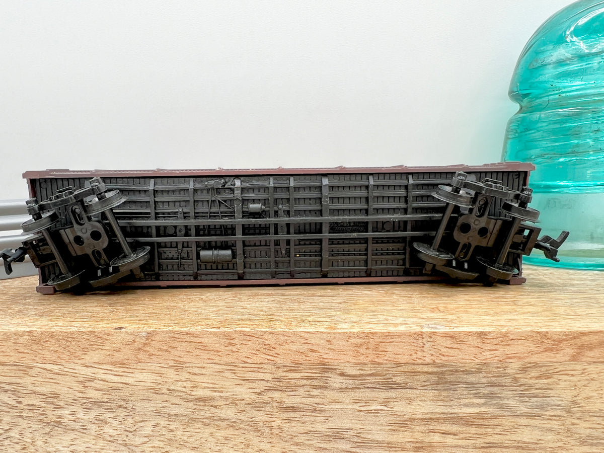Collection of 6 Ho Model Locomotives and Train Cars