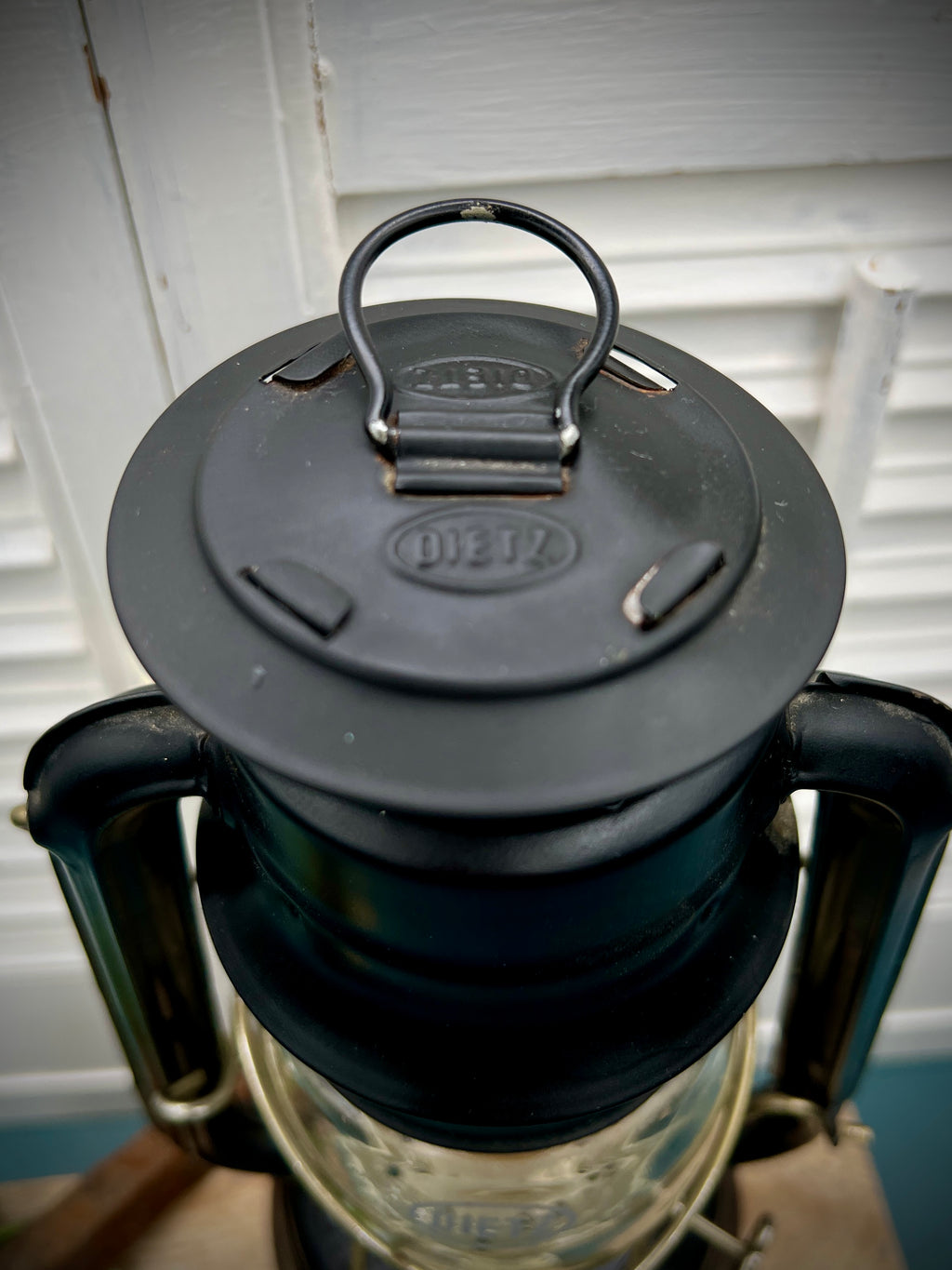 Dietz 76 Blank Lantern with Gold Trim