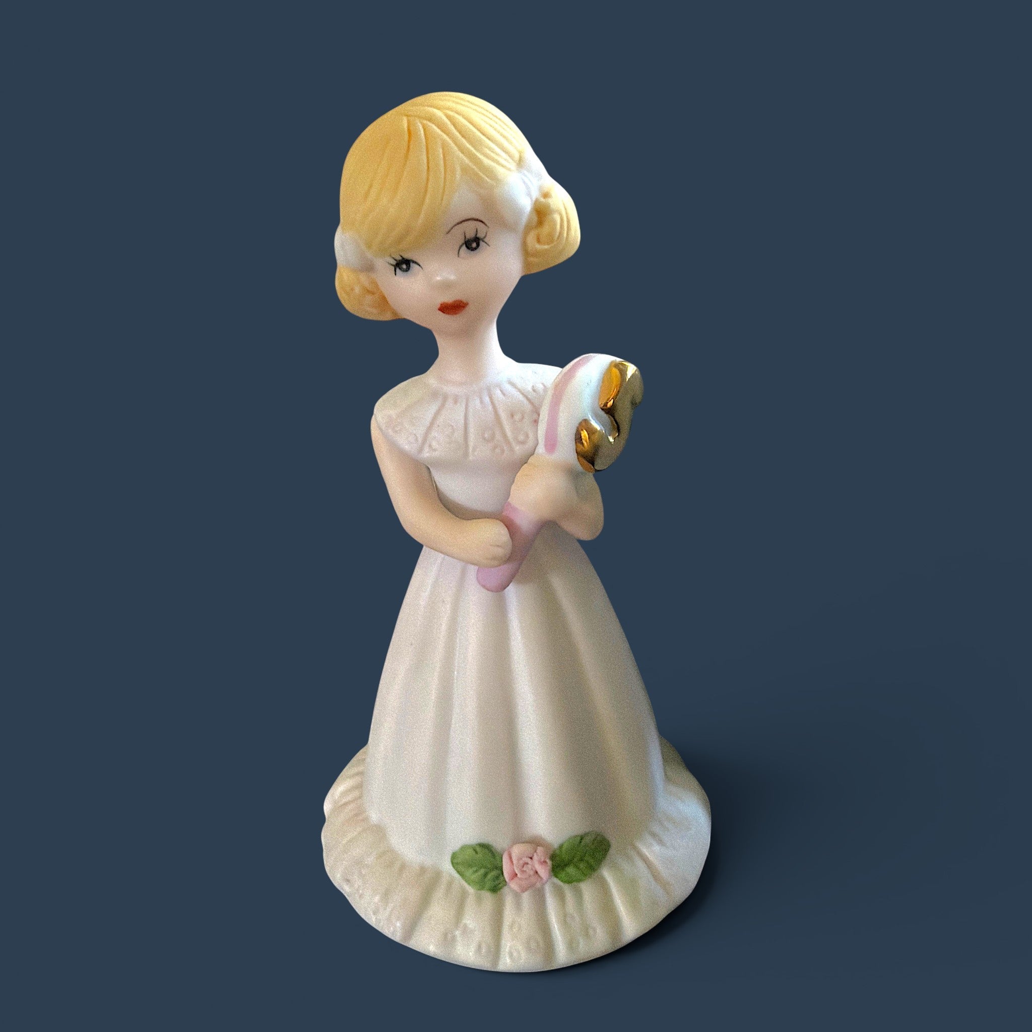Vintage 1981 Enesco bisque porcelain Growing Up Birthday Girls figurine featuring a blonde five-year-old girl holding a gold-trimmed number five. - Photo 1