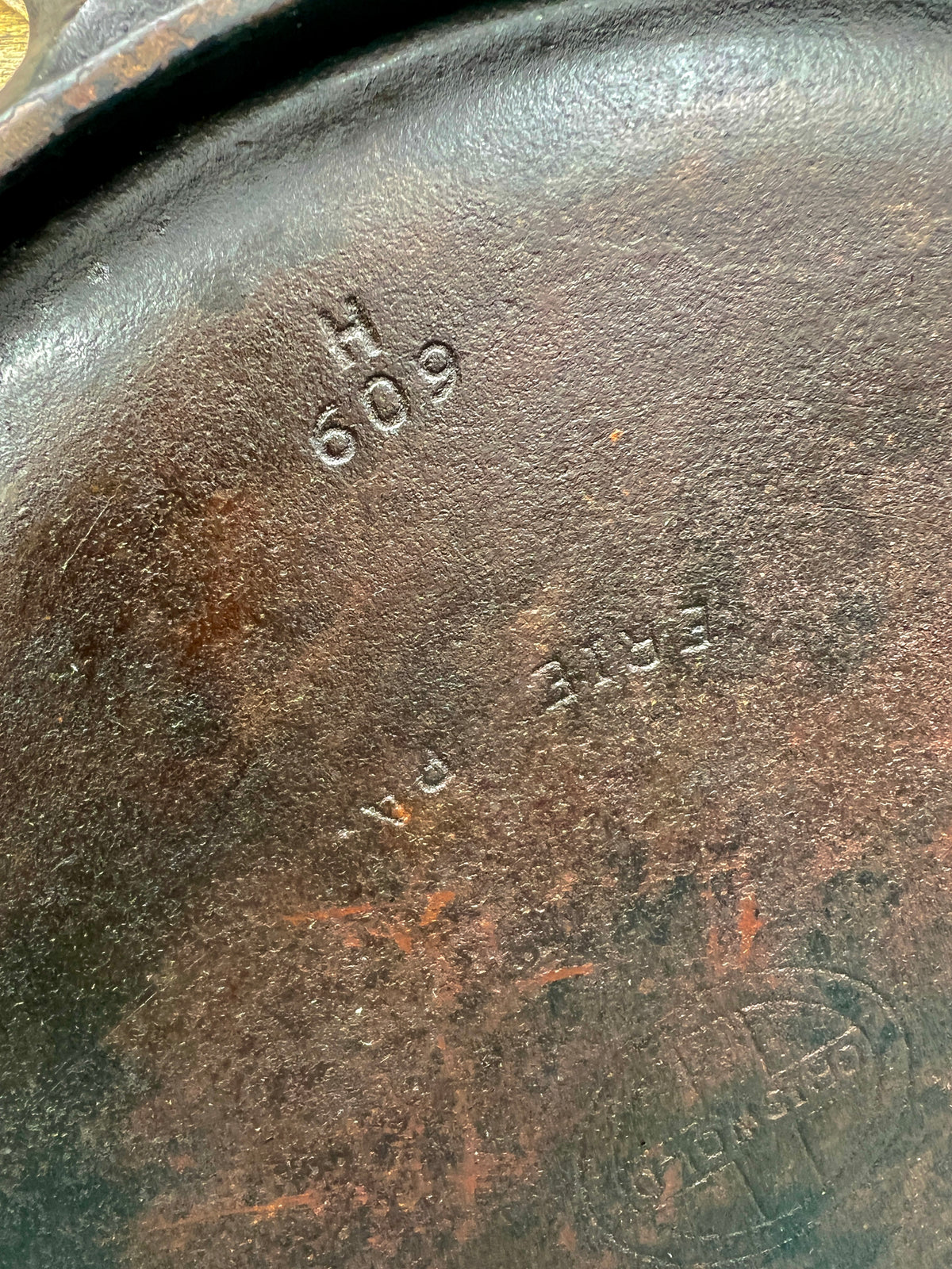 Griswold No. 9 Handle Griddle 609 H - Antique Cast Iron Cookware - Collectible Kitchenware