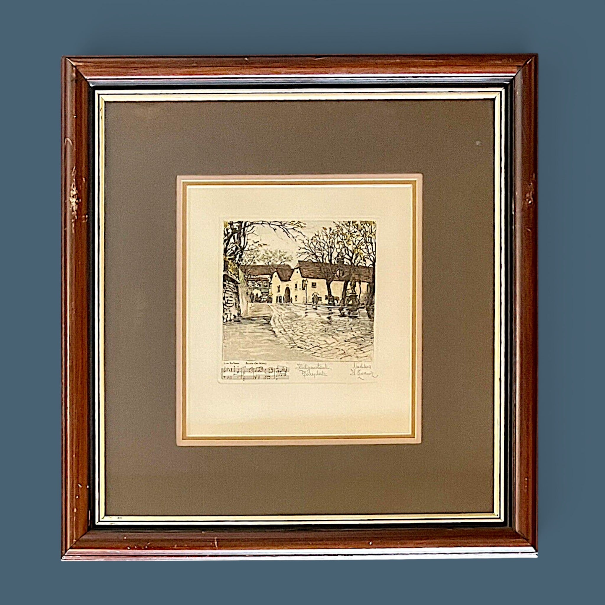 Framed hand-colored copper plate etching of Beethoven's Heiligenstadt Pfarrplatz residence by Herta Czoernig. - Photo 1