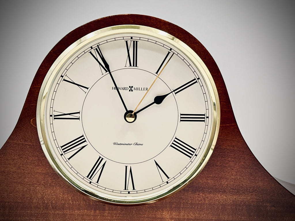 Howard Miller mantle clock w/ Westminster Chime