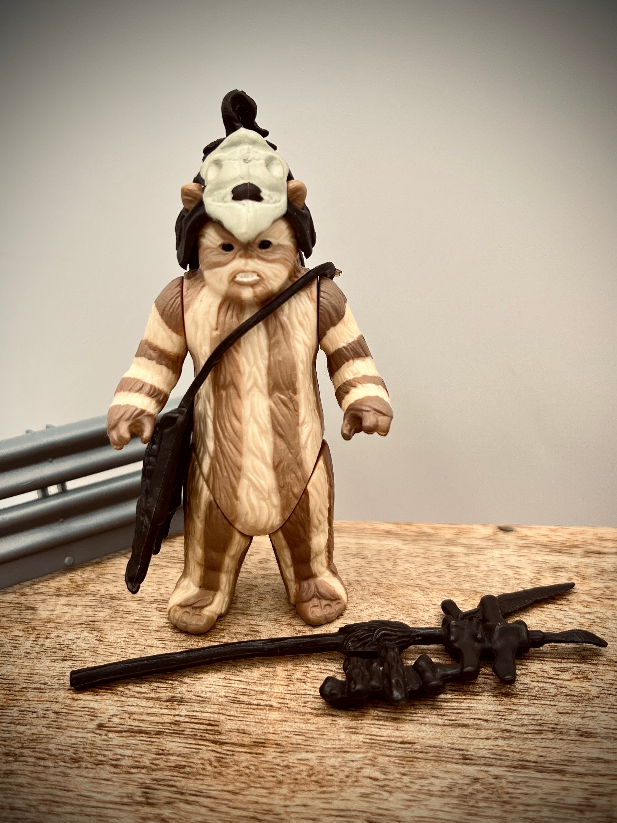 Logray Ewok Original 1983 Kenner LFL Star Wars Action Figure