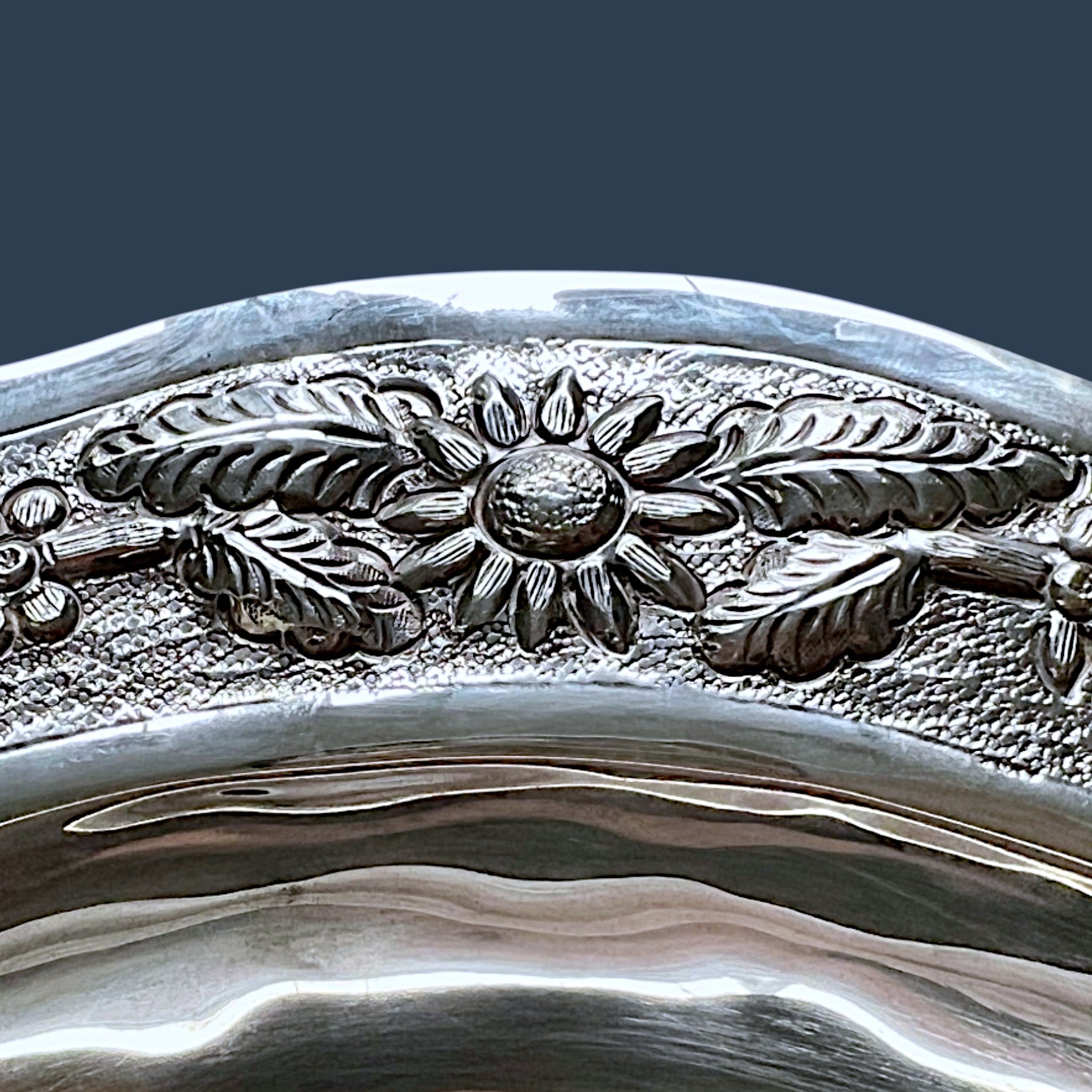 Maciel Mexican Sterling Silver Floral Repoussé Scalloped Bowl