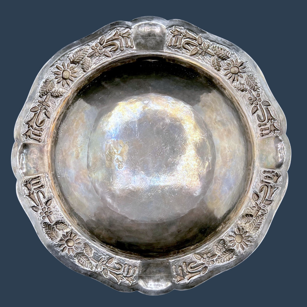 Maciel Mexican Sterling Silver Floral Repoussé Scalloped Bowl