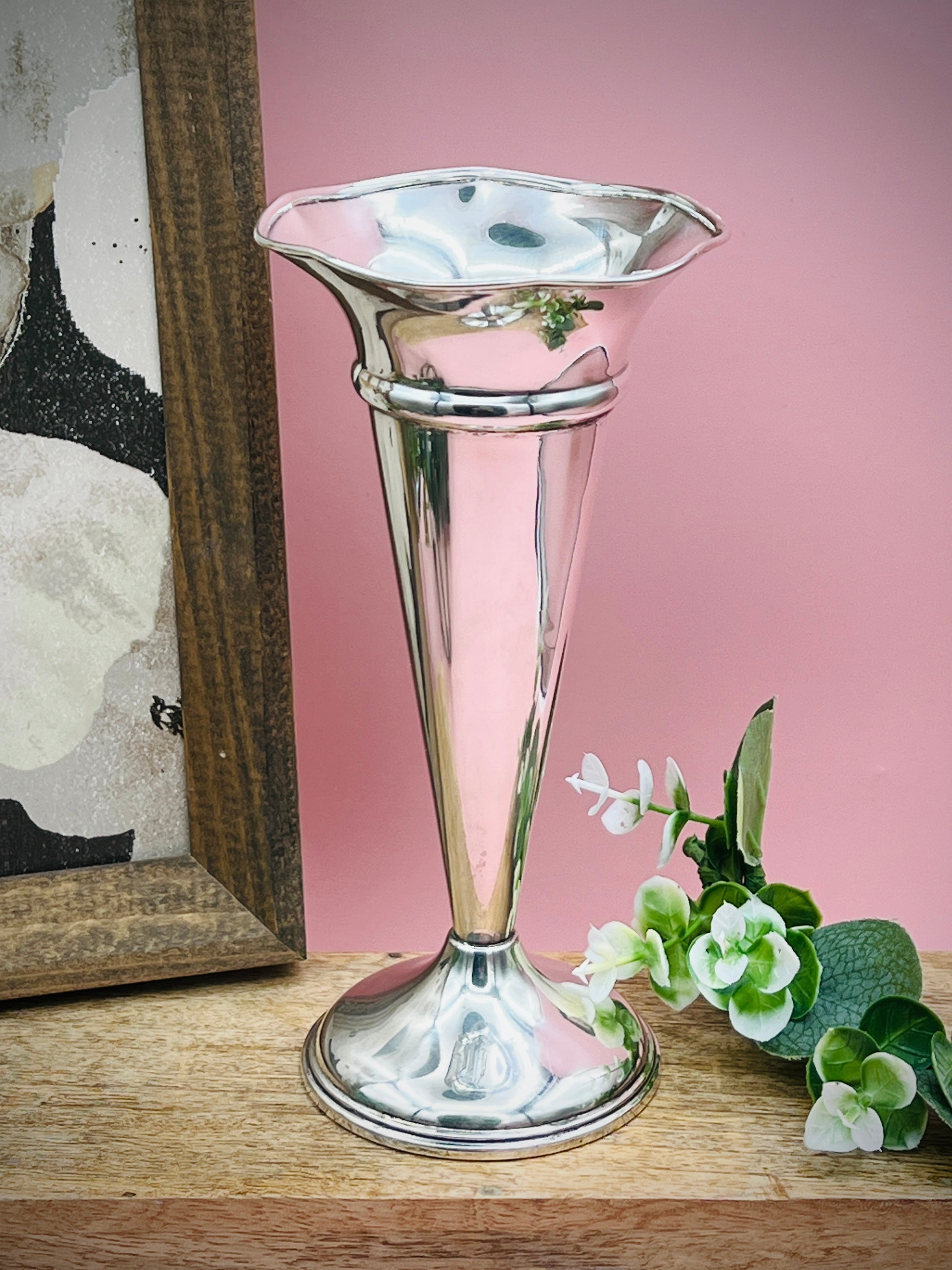 Otto Reichardt 7" Fluted Sterling Silver Trumpet Vase #717
