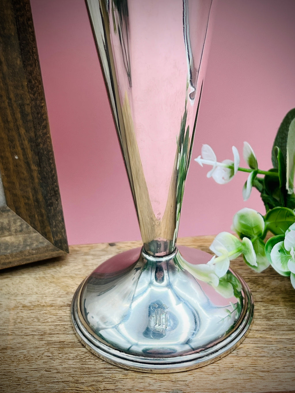 Otto Reichardt 7" Fluted Sterling Silver Trumpet Vase #717