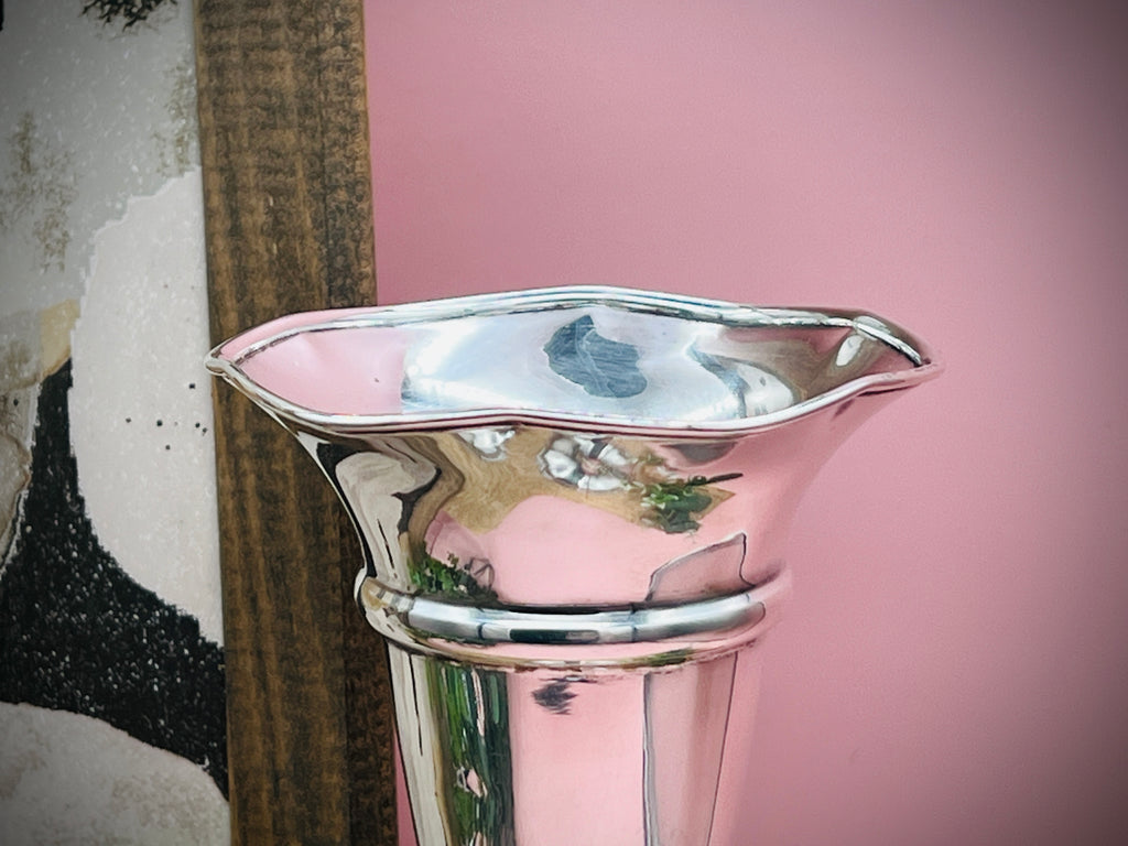 Otto Reichardt 7" Fluted Sterling Silver Trumpet Vase #717