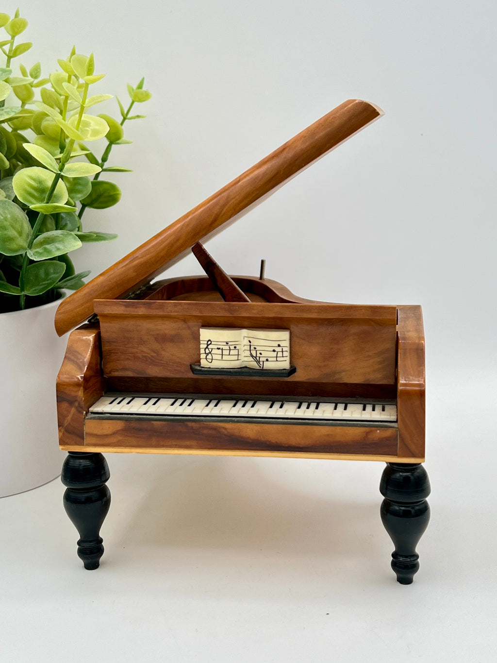 Phantom of the Opera "Music of the Night" 18 Note Grand Piano Music Box
