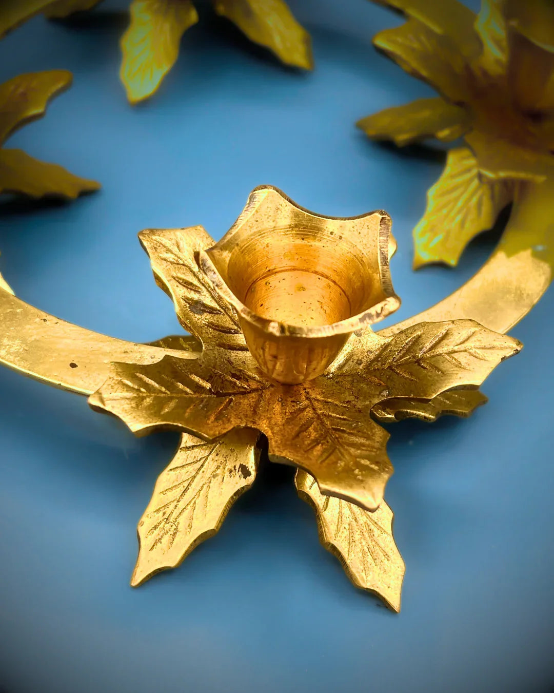 Vintage Brass Poinsettia Leaf 4-Taper Candle Holder Ring Centerpiece