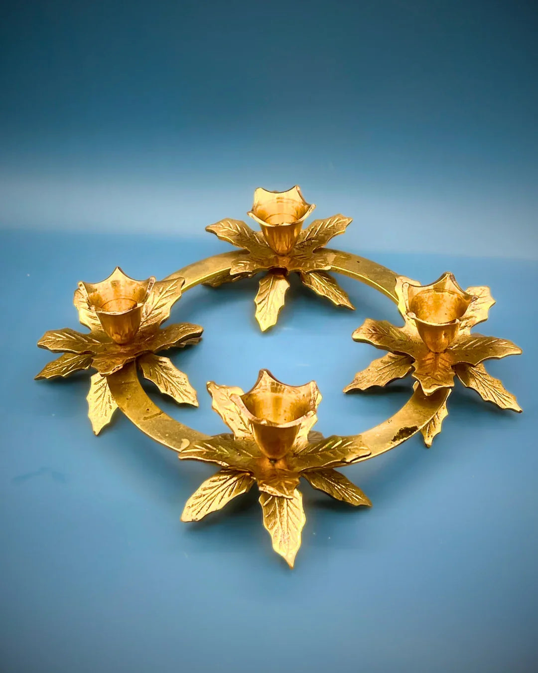 Vintage Brass Poinsettia Leaf 4-Taper Candle Holder Ring Centerpiece