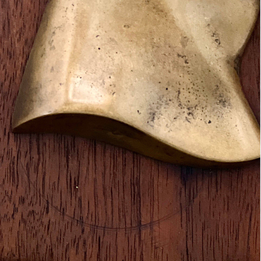 Vintage solid cast bronze Abraham Lincoln right-facing profile portrait plaque on an oval walnut wooden base. - Photo 4