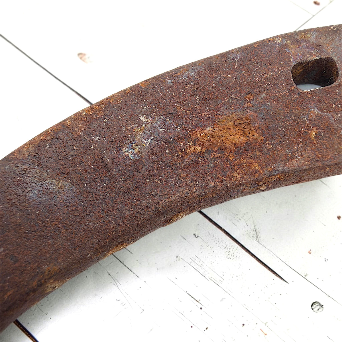 Pair of vintage rusty steel horseshoes showing Diamond Special brand stamp and authentic weathered iron patina - Photo 6