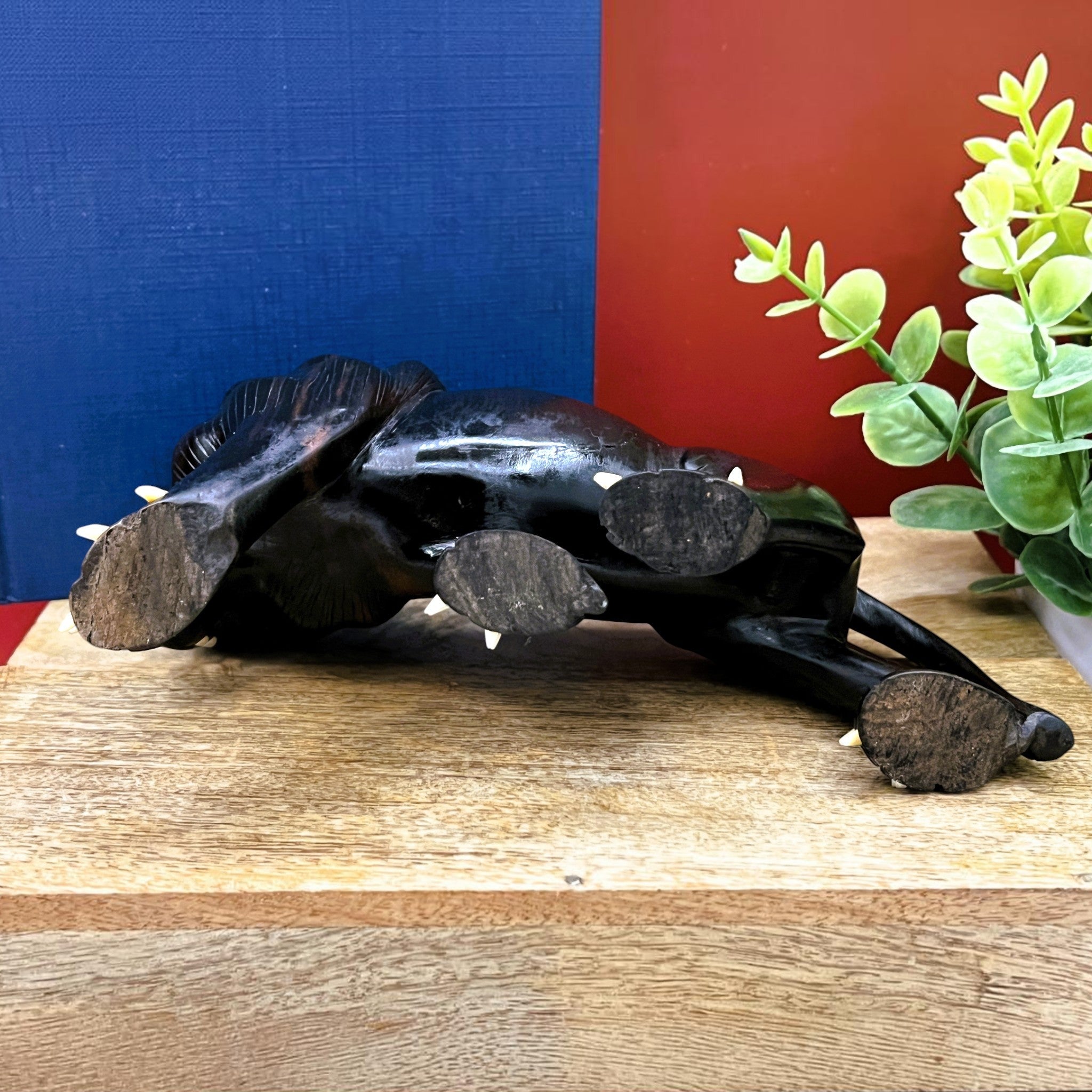 A vintage carved lion panther sculpture - Photo 9