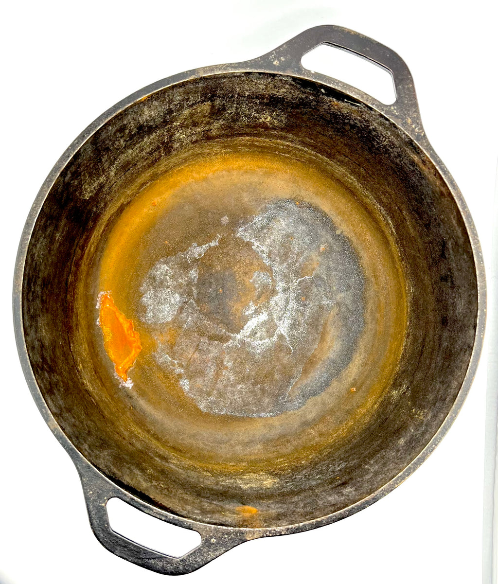 Vintage Lodge Cast Iron Dutch Oven with Self-Basting Lid #8DOL- Sale