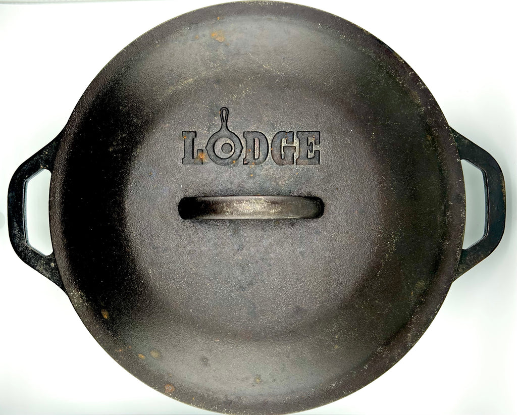 Vintage Lodge Cast Iron Dutch Oven with Self-Basting Lid #8DOL- Sale