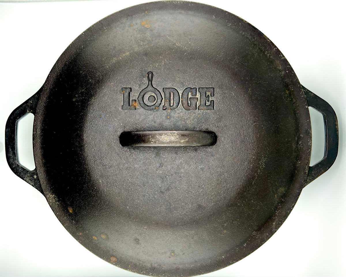 Vintage Lodge Cast Iron Dutch Oven with Self-Basting Lid #8DOL- Sale