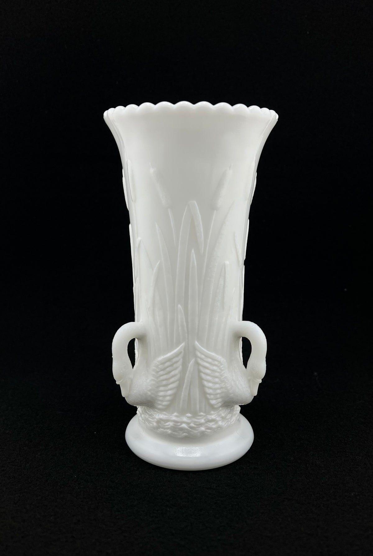 Vintage Westmoreland Swan Milk Glass Bud Vase 6 1/2"