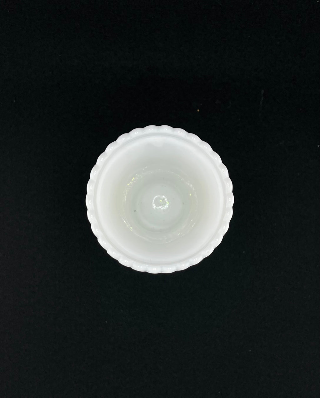 Vintage Westmoreland Swan Milk Glass Bud Vase 6 1/2"