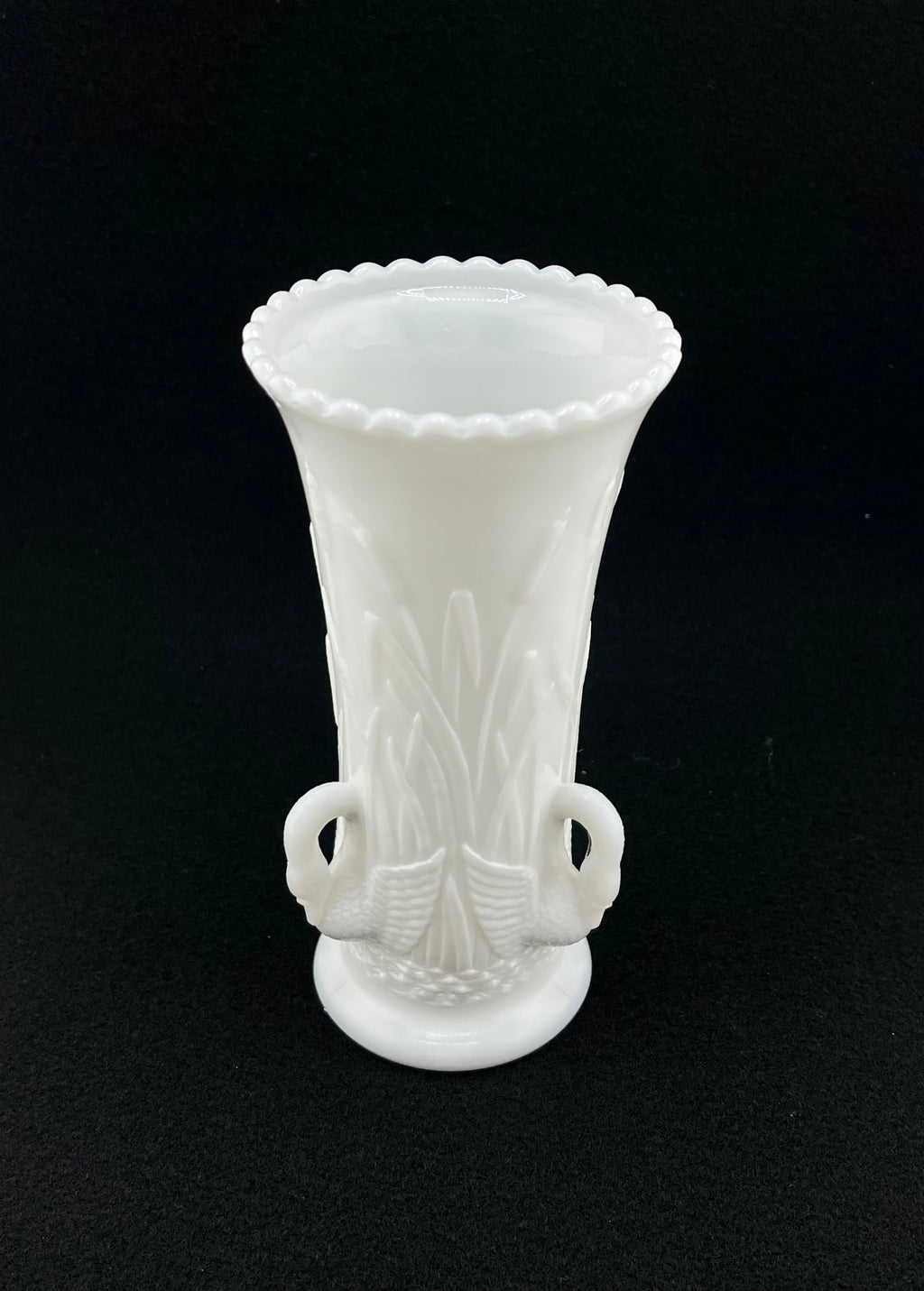 Vintage Westmoreland Swan Milk Glass Bud Vase 6 1/2"