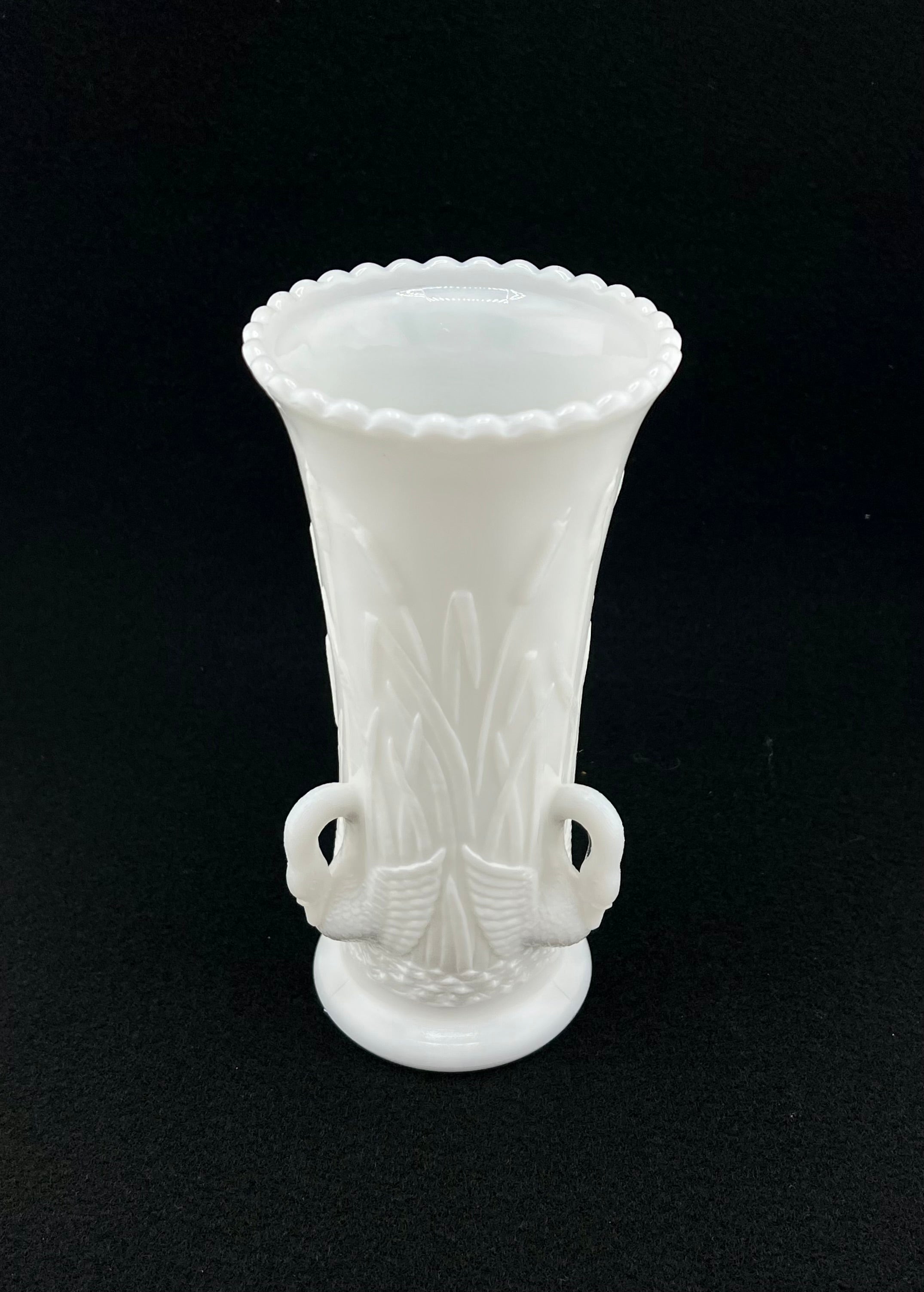 Vintage Westmoreland Swan Milk Glass Bud Vase 6 1/2"